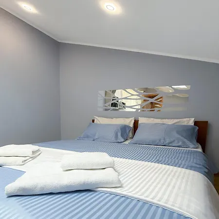 Apartman Duplex On Fredra Street *