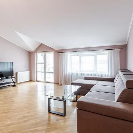 Apartment Duplex On Main Square