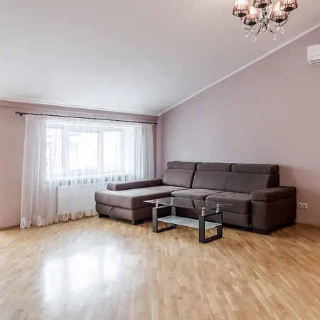 Duplex On Main Square