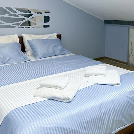 Duplex On Fredra Street إلفيف