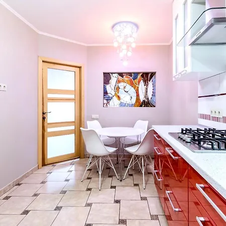 Duplex On Main Square Apartment